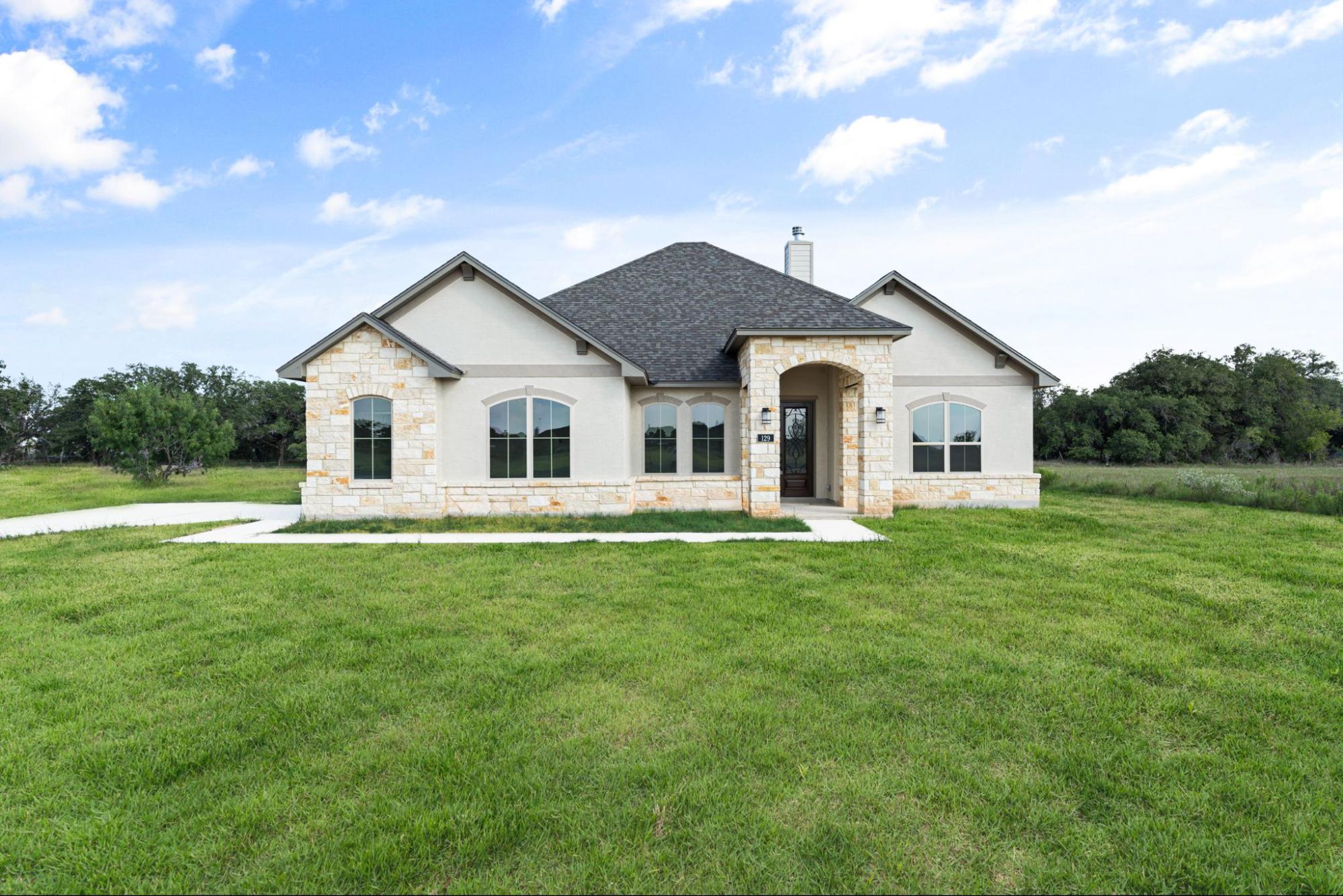 One-Acre Homes Near San Antonio
