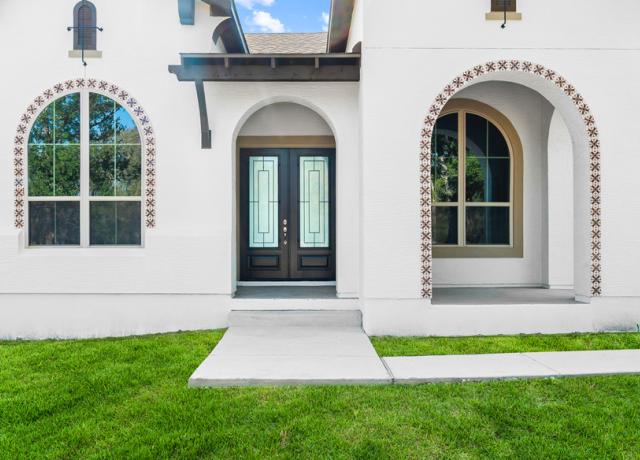 Front Elevation Close