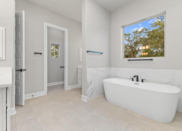 159 Bauer Rd - Primary Bathroom