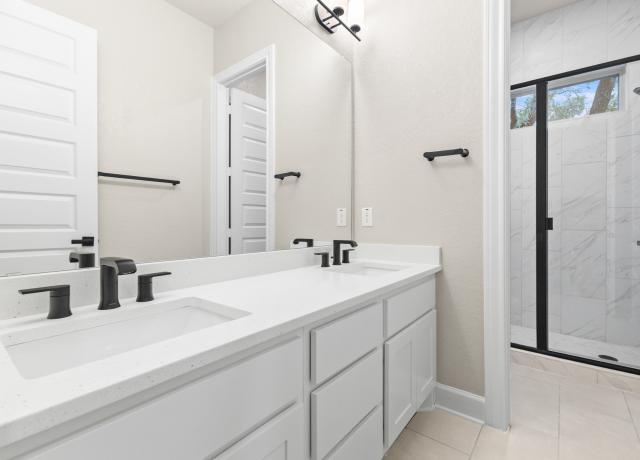 399 James Way - Guest Bath