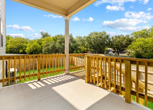 116 Vertex Loop Patio