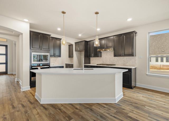 Kitchen Island 