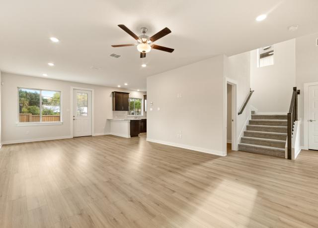 170 Vertex Loop open floor plan