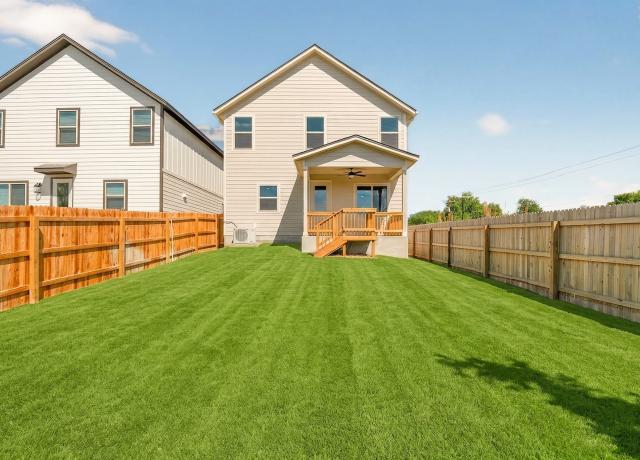 186 Scalene back yard 